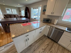 Interior - Sun2Sand Beach House (Salisbury)