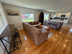 TV, fireplace, table tennis