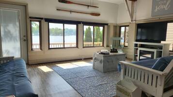 4 slaapkamers, een strijkplank/strijkijzer, reisbedje, gratis wifi