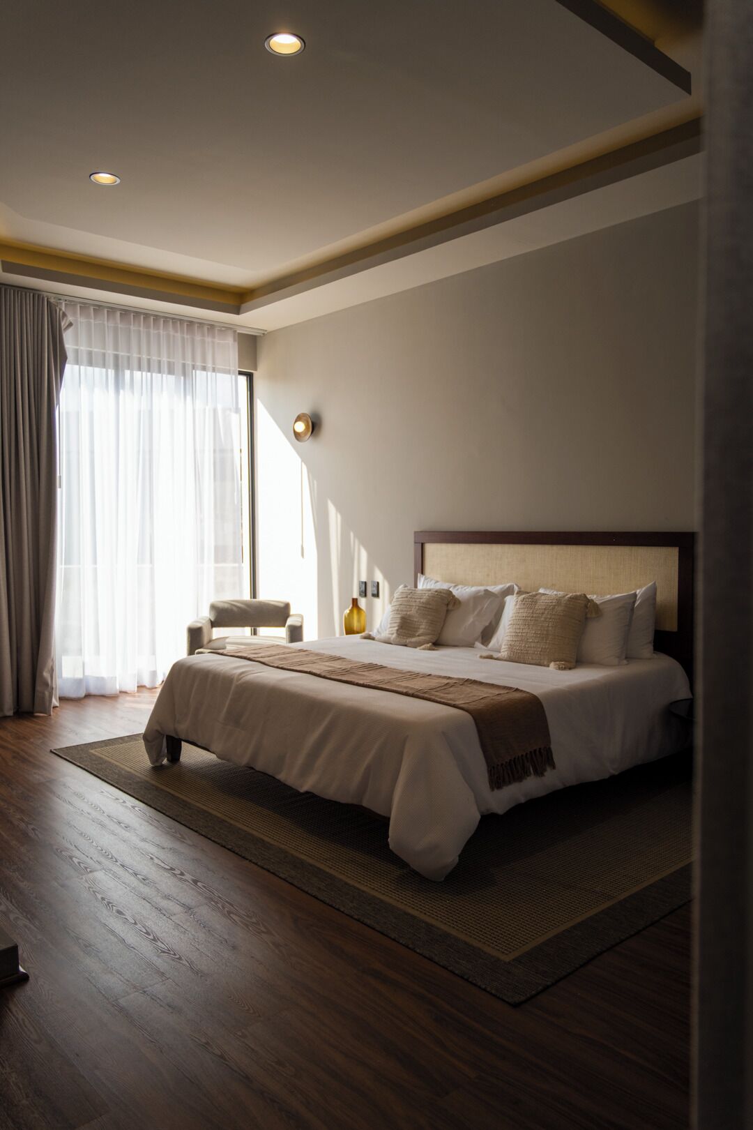 Deluxe Room | Blackout drapes, iron/ironing board, free WiFi