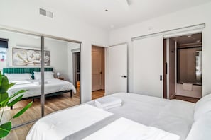 2 bedrooms, iron/ironing board, free WiFi