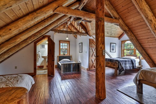 Spacious Vermont Mountain Retreat | 4BR/4BA | Near Killington & Hiking | Perfect for Groups