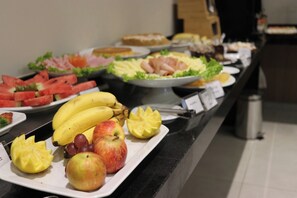 매일 뷔페 무료 아침 식사 포함