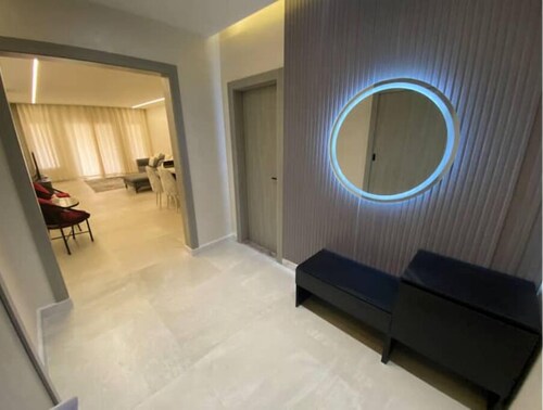 Luxurious 2BR and 2 Baths Apartment in DreamLand