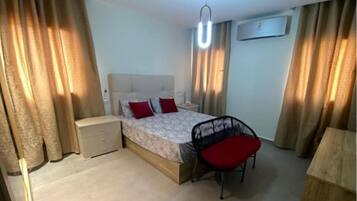 2 bedrooms, iron/ironing board, WiFi, bed sheets