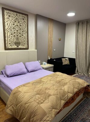 1 chambre, fer et planche à repasser, Wi-Fi, draps fournis