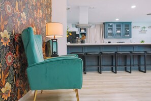 Interior - MarigoldEstate/Pool/MovieRoom/GameRoom/4BR/Houston (Houston)