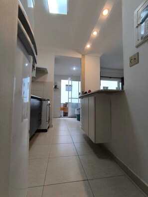 Microwave, oven, stovetop, coffee/tea maker