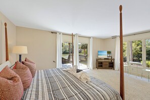 5 bedrooms, iron/ironing board, free WiFi, bed sheets