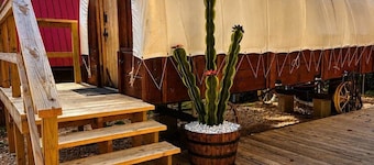 Rustic Wagon Glamping Hot Tub