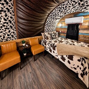 1 bedroom, free WiFi, bed sheets