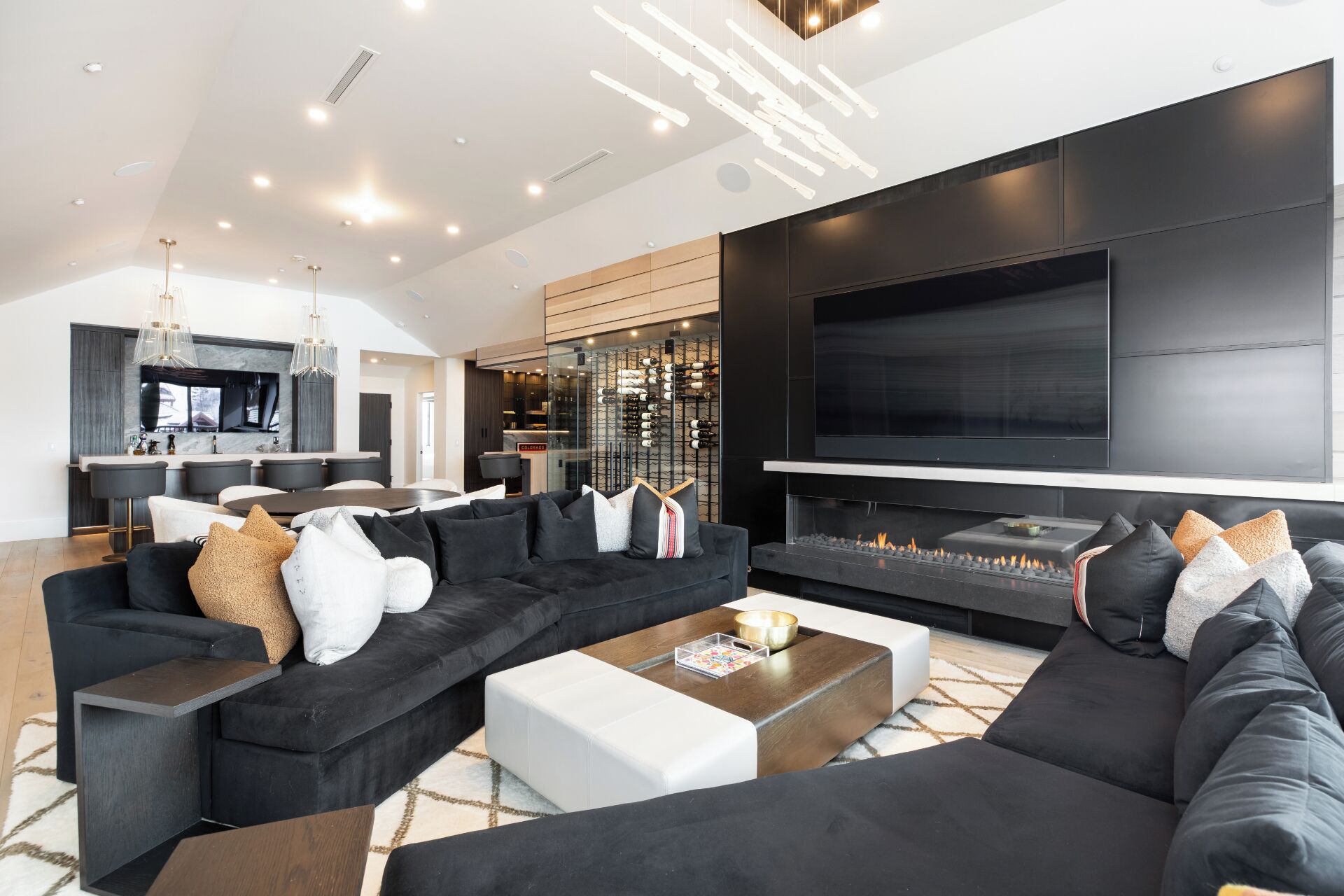 TV connectée, cheminée