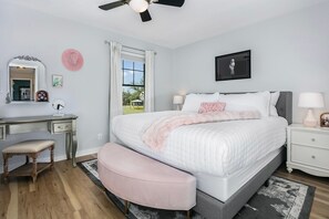 2 quartos, ferros/tábuas de passar roupa, Wi-Fi de cortesia