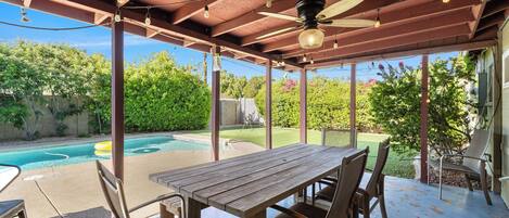 Outdoor dining