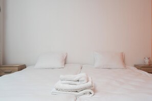 1 chambre, fer et planche Ă repasser, Wi-Fi, draps fournis