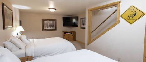 3 bedrooms, iron/ironing board, travel cot, free WiFi
