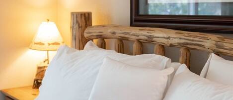 3 bedrooms, iron/ironing board, travel crib, free WiFi