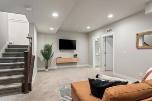 Smart TV, offices