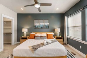 3 Schlafzimmer, Bügeleisen/Bügelbrett, Reisekinderbett, kostenloses WLAN