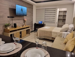 1 bedroom, iron/ironing board, WiFi, bed sheets - Dpt. with Work Area / Swimming Pool / Gym / Sofa Bed (Santa Cruz de la Sierra)