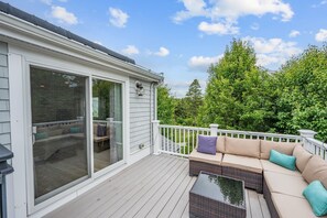 Terrace/patio - Charming Town Neck Home for Cape Relaxation (Sandwich)