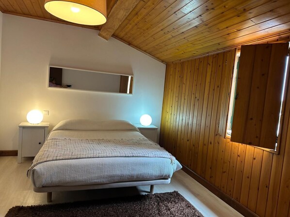 1 habitación, escritorio, cuna de viaje y wifi gratis