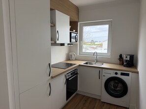 Kühlschrank, Mikrowelle, Ofen, Toaster