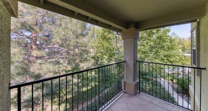 Chic Condo in Reno Gated Community