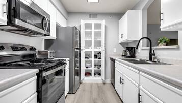 Microwave, oven, stovetop, dishwasher