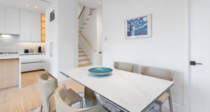 Brand New 3BR Home Ocean Mountain Views