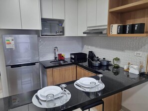 Microwave, stovetop, dishwasher - Inspiring views • Enveloping comfort (Santa Cruz de la Sierra)