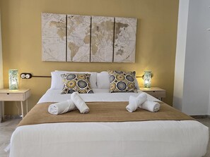 Iron/ironing board, Internet, bed sheets