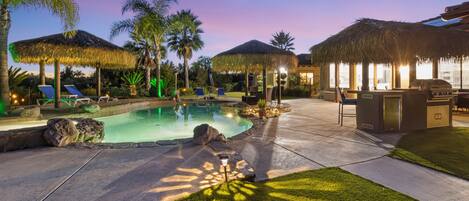 حمّام سباحة خارجي