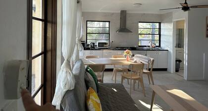 KozyGuru | Thornleigh 3BR House Nature Convenience