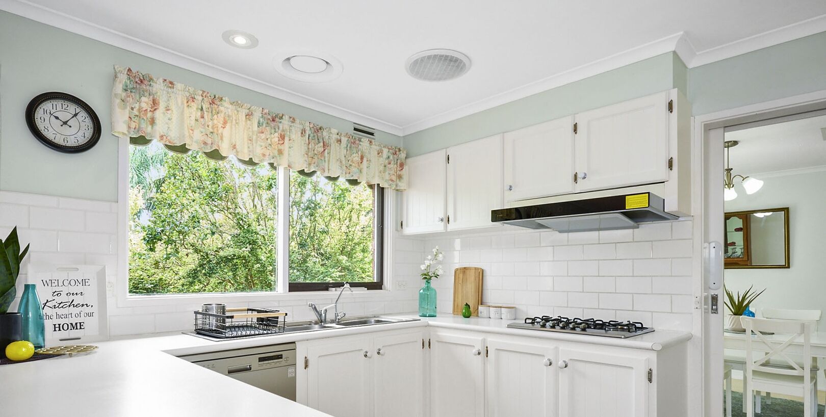 Fridge, stovetop, dishwasher, cookware/dishes/utensils