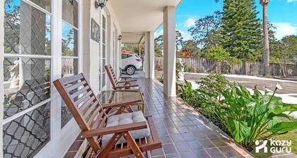 KozyGuru | Thornleigh | Charming Two-Bed Townhouse
