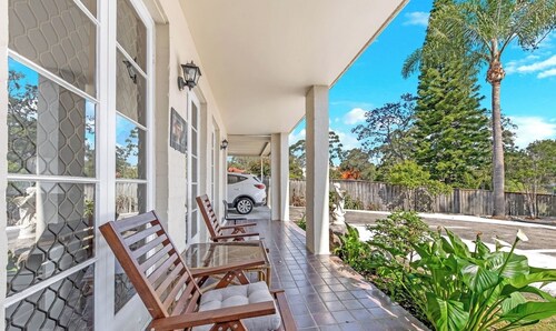 KozyGuru | Thornleigh | Charming Two-Bed Townhouse