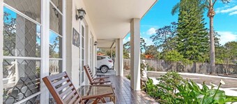 KozyGuru | Thornleigh | Charming Two-Bed Townhouse