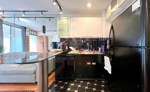 Fridge, microwave, oven, stovetop