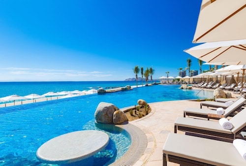 Golden Sands – 1BR Beach Getaway