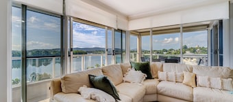 Riverside Luxe Penthouse Escape