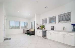 Interior - Spacious 4-bedroom house with WiFi, fitness room in adorable Buckeye (Buckeye)