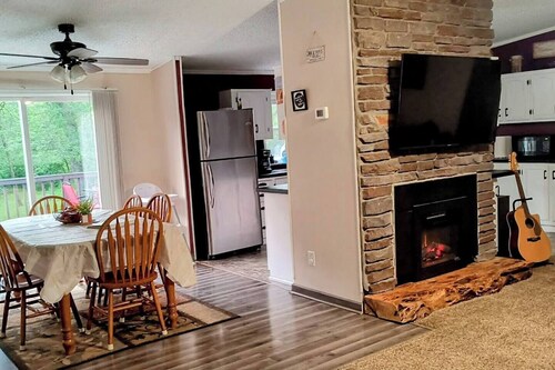 "Pocket View Place"- peaceful & quiet