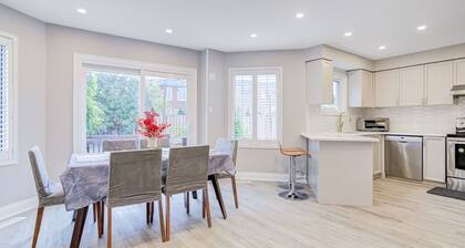 Family Lounge 4BR Crib Patio BBQ