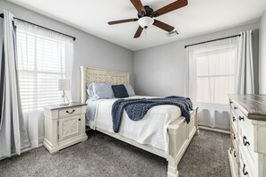 4 Schlafzimmer, Bügeleisen/Bügelbrett, Reisekinderbett, kostenloses WLAN