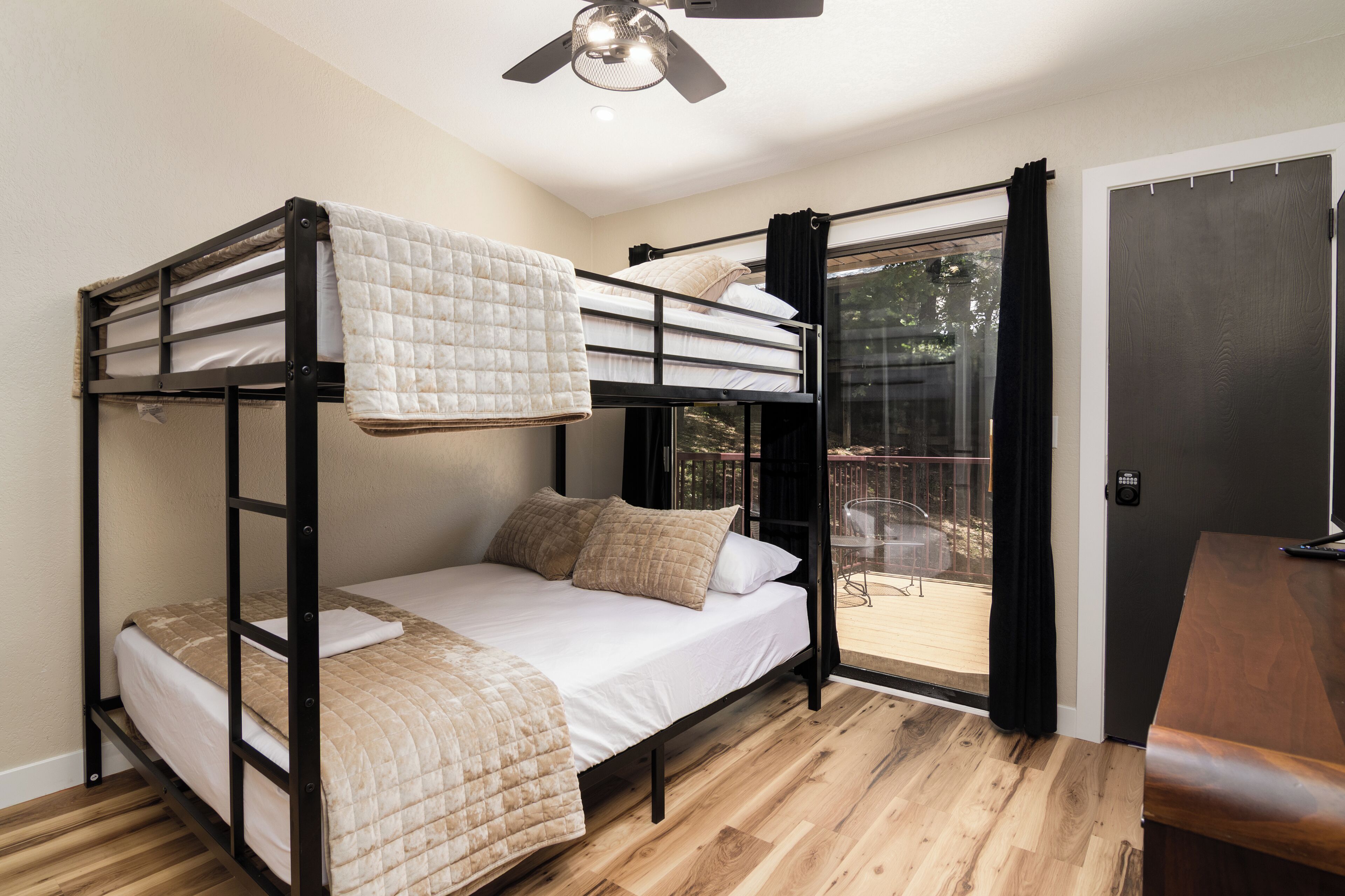 2 bedrooms, free WiFi