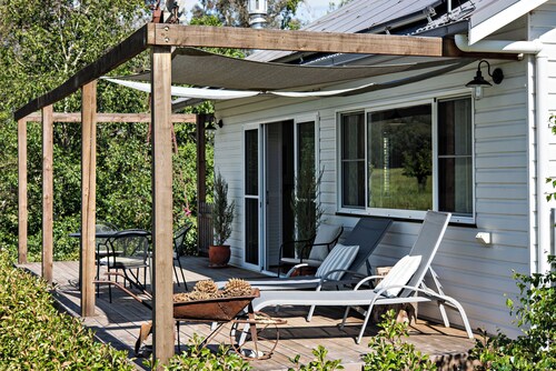 Tom's Cottage @ Wilgowrah. A charming and tranquil garden cottage.