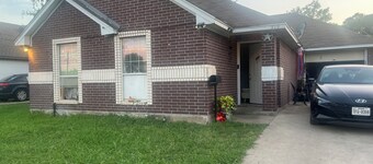 Charming 3-bedroom house with WiFi, AC in heart of dallas