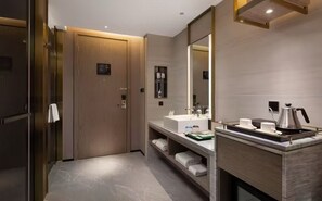 City Double Room, City View | Bathroom | Shower, rainfall showerhead, free toiletries, hair dryer - Echarm Plus International Hotel Hangzhou Binjiang XingGuang Avenue Pedestrian Street Branch (Hangzhou)