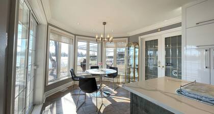 Luxury Riverside Villa with Magnificent RiverViews